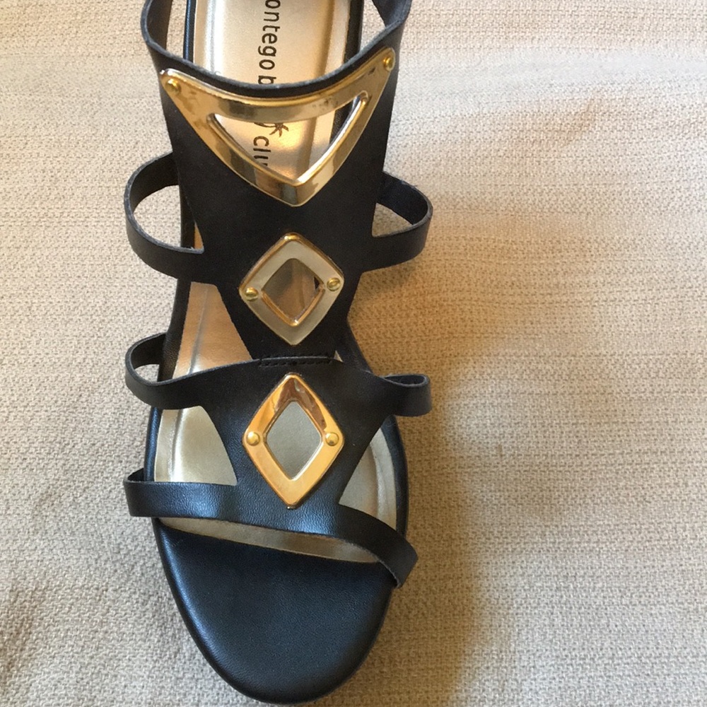 Shoes - Picture 4 of 6